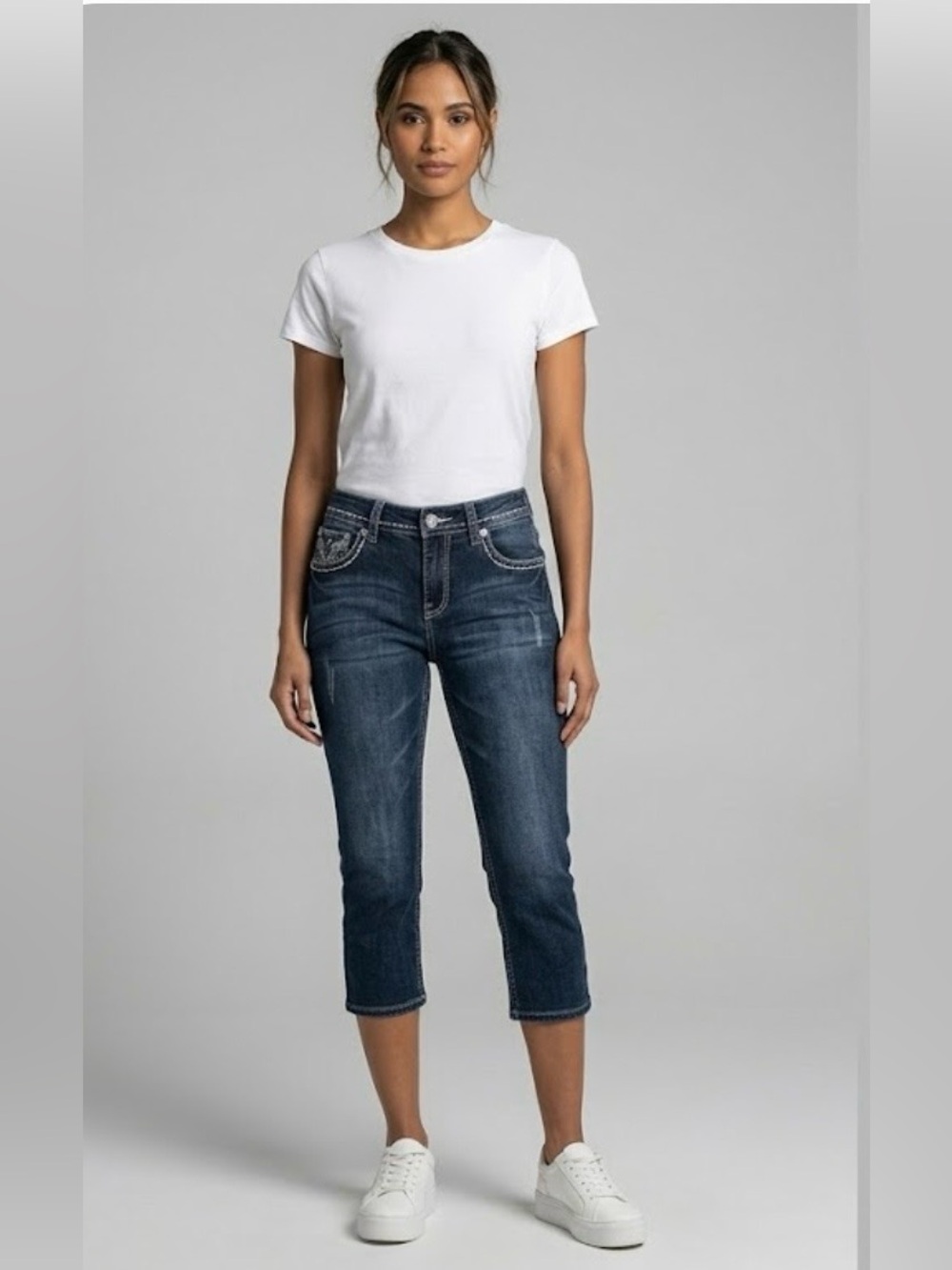 L.A. idol Dark Blue Cropped Jeans 010